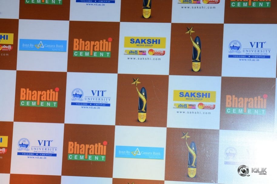 Celebs-at-Sakshi-Excellence-Awards
